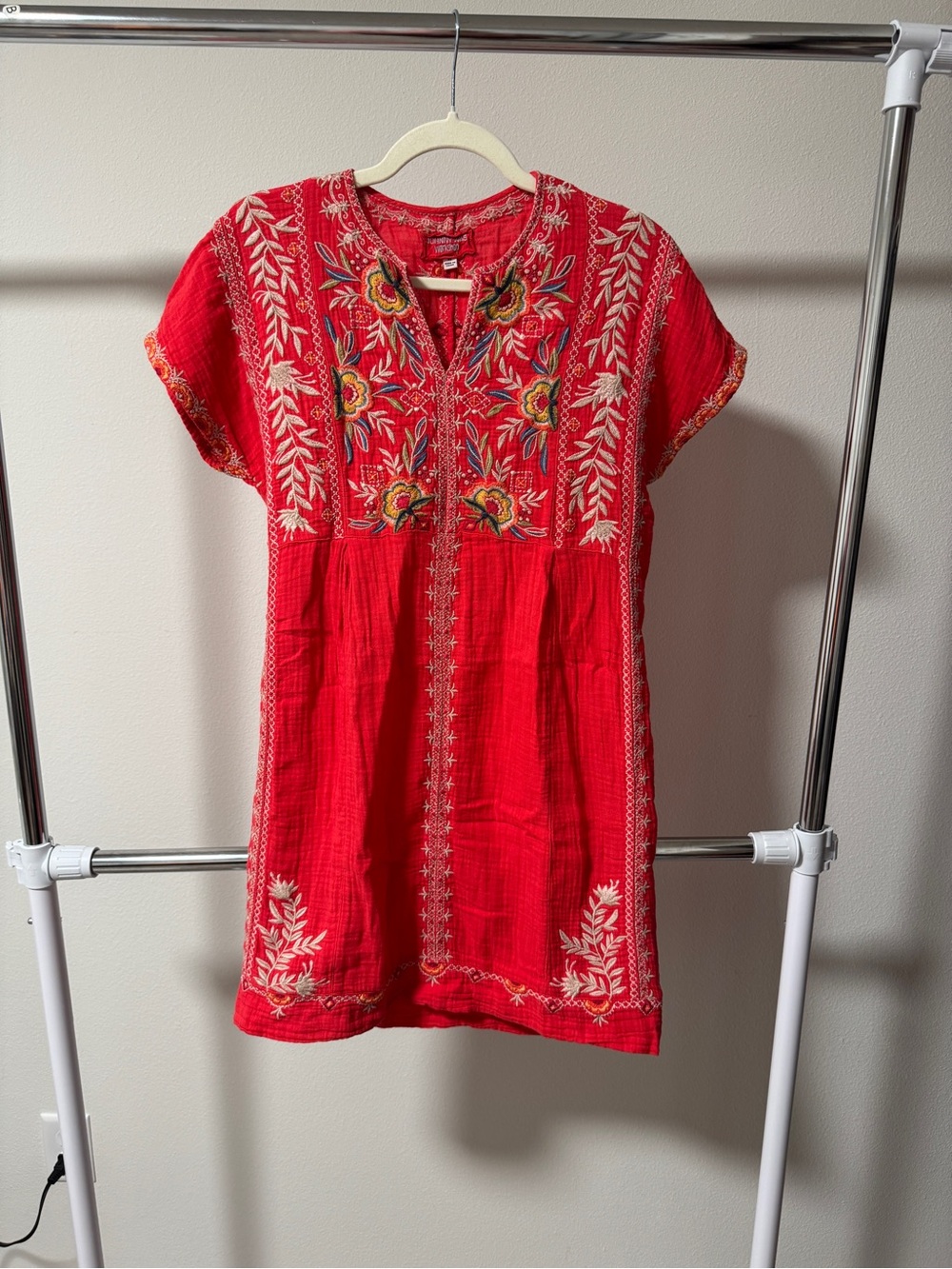 Red Johnny Was Workshop Embroidered Tunic Blouse XS - Boho Chic Floral Top